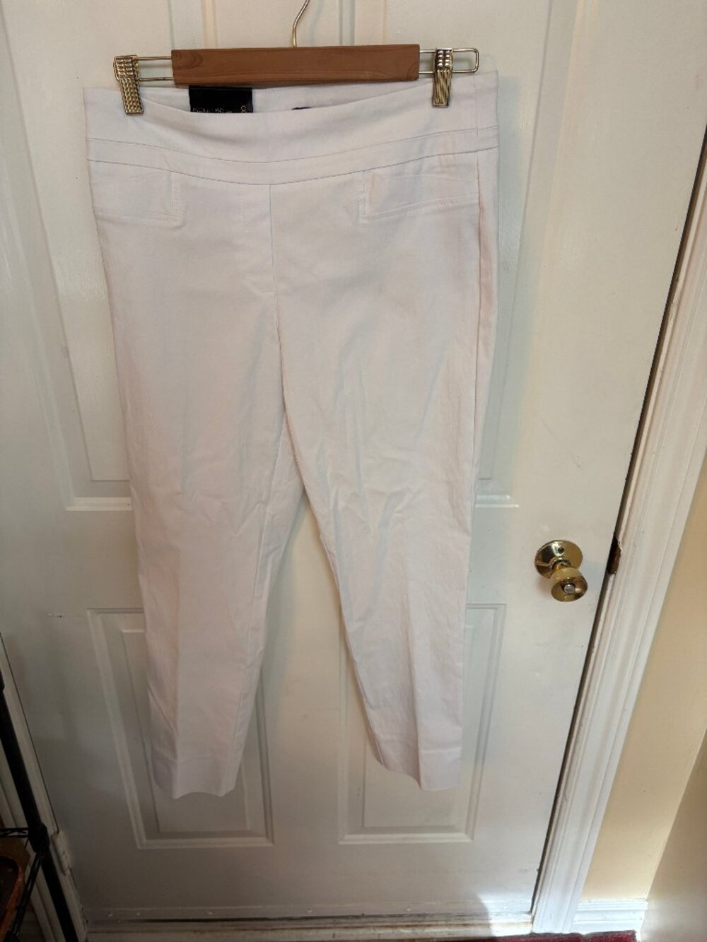 ✨ Renuar White Secretly Slimming Pull-On Comfort Stretch Pants – Size 8 ✨